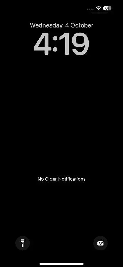 Apple iPhone 15 Notification Panel Image.