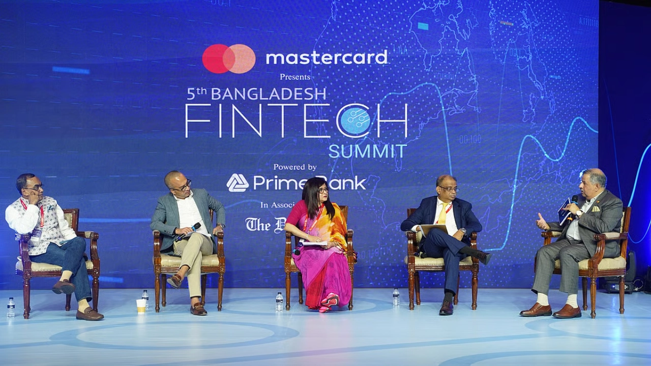 ফিচার ফোনের মাধ্যমে বাংলাদেশের ৬০ শতাংশ মোবাইল ব্যাংকিং হয় Image.png