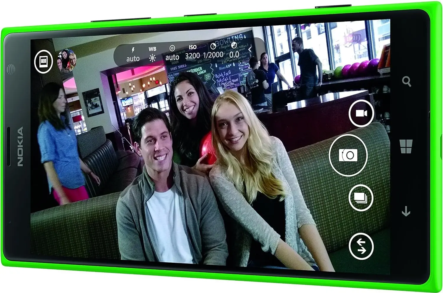 Nokia Lumia 1520 hoto Image.jpg