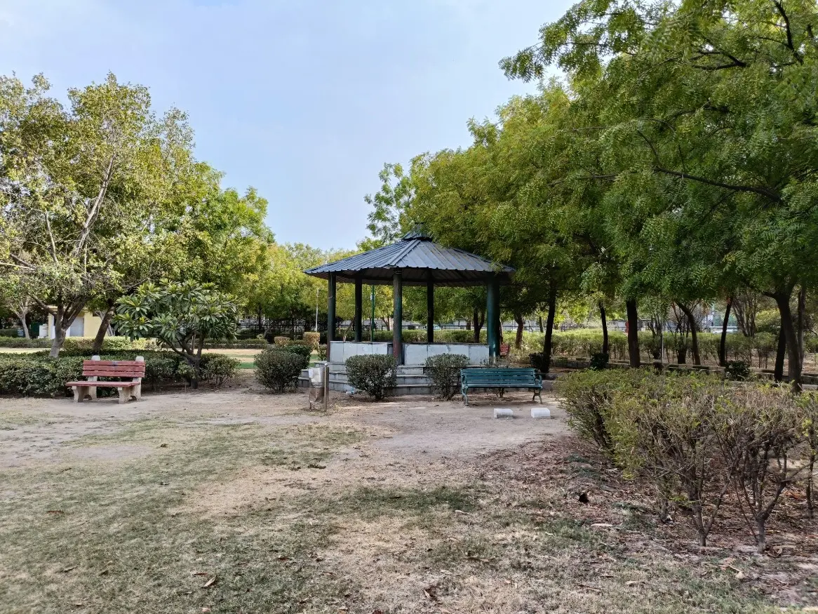 Oppo F27 Pro Plus Daylight HDR Auto Image.